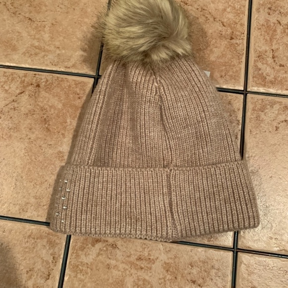 BP Embellished Knit Beanie with Faux Fur Pom Pom in Oatmeal One Size NWT - Picture 3 of 4